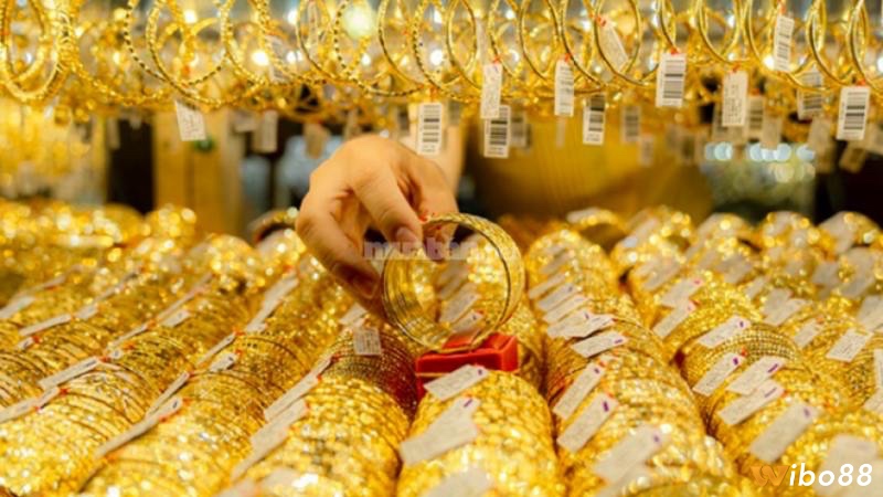Khám phá những con số may mắn liên quan đến giấc mơ thấy lắc vàng đánh con gì nhé