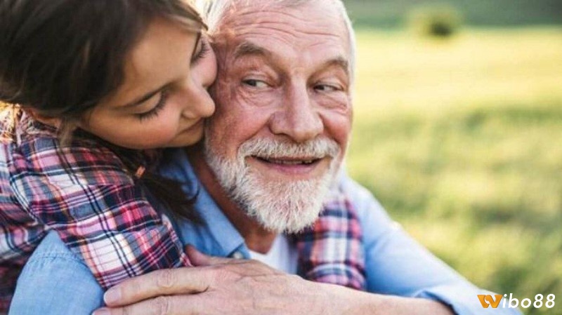 Mơ thấy ông ngoại đã mất là hiện tượng mơ có ý nghĩa đặc biệt