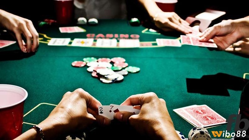 Poker 5 lá rút và cách chơi cơ bản cho người mới