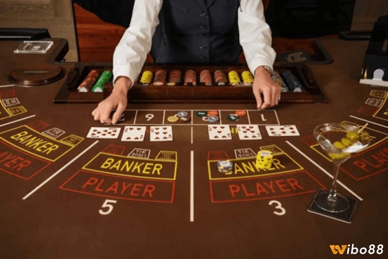 Áp dụng chiến thuật hợp lý giúp bạn tận dụng bộ bài baccarat để tăng tỷ lệ thắng