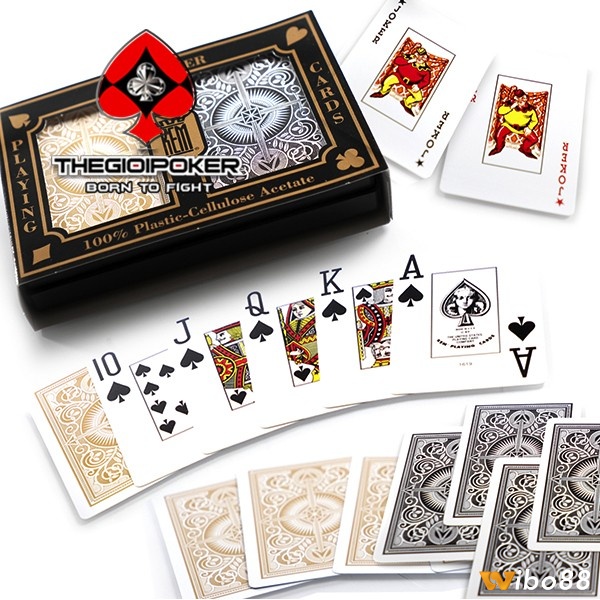 Thị trường bộ bài poker tại Việt Nam có nhiều phân khúc giá khác nhau, phản ánh sự khác biệt về chất lượng và thương hiệu