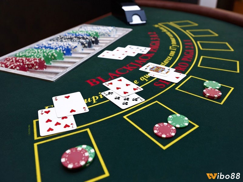 Biểu đồ Blackjack dựa trên xác suất thống kê để giúp người chơi đưa ra được quyết định tối ưu nhất
