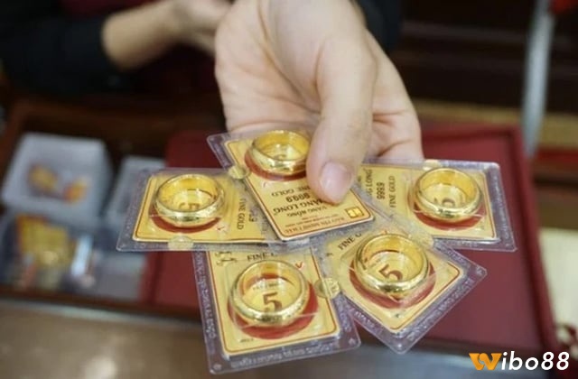 Để tăng độ chính xác khi giải mã giấc mơ thấy vàng đánh số gì kết hợp với các phương pháp xem số khác