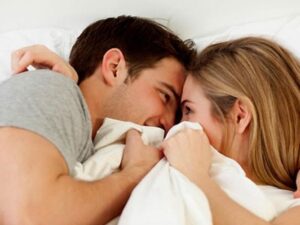 Giải mã giấc mơ ngủ với gái là điềm xui hay hên? Đánh số mấy?